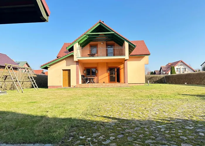 Duzy Dom Nad Morzem Jarzebinowa 22 * Rowy (Pomerania)