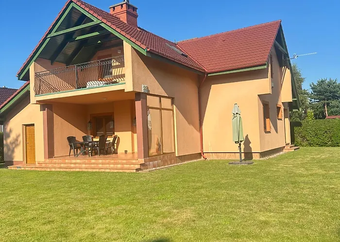 Duzy Dom Nad Morzem Jarzebinowa 22 *